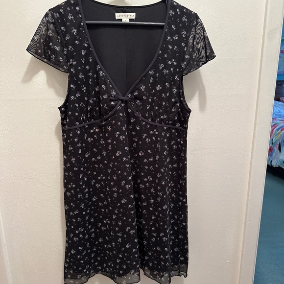 Cute Feminine Aeropostale Mini Dress - Picture 1 of 9
